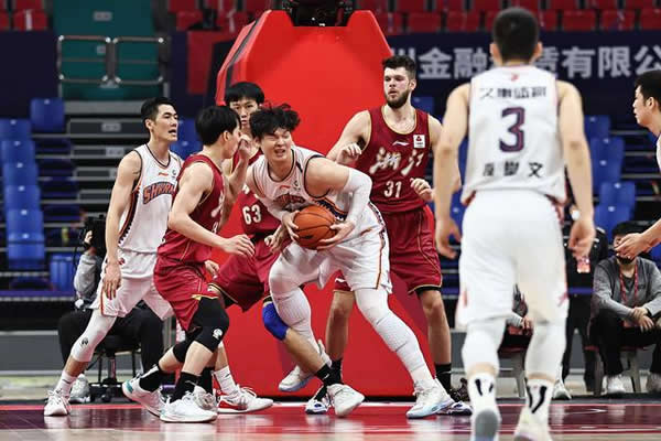 CBA季后赛：浙江男篮vs上海男篮，目前双方2-2打平 
